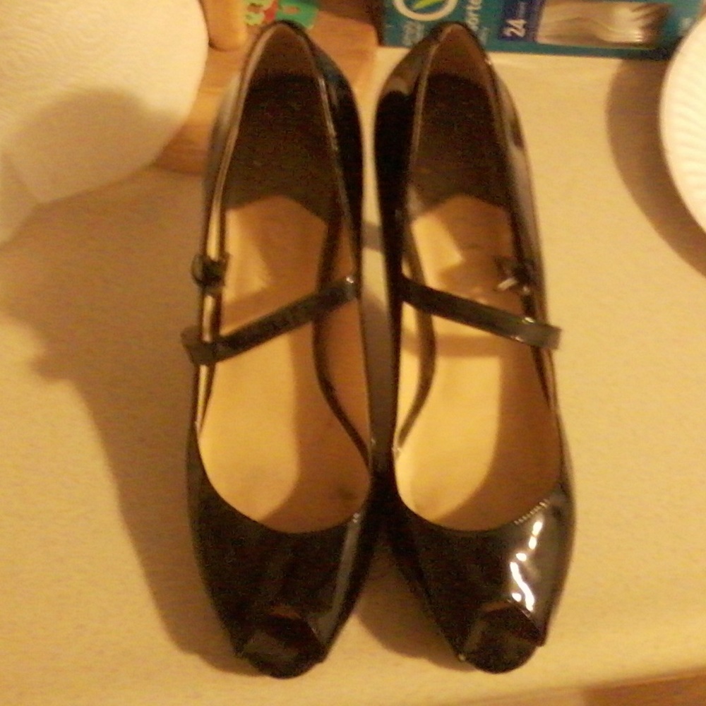 Cole Haan womens Heels Nike Air Size 8 1/2 B